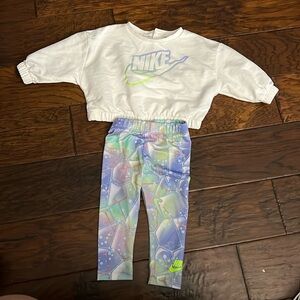 Nike 2pc crew and leggings set baby girl 12months